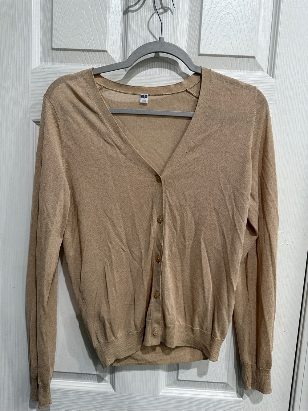 Uniqlo Light Beige V-Neck Button Front Women's Cardigan Small